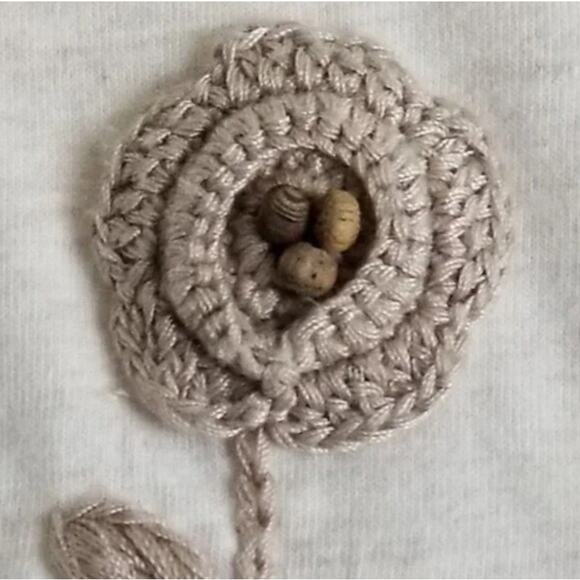 Northern Isles T-shirt  with flowers of wool and wood crochet -Size L - Picture 5 of 5
